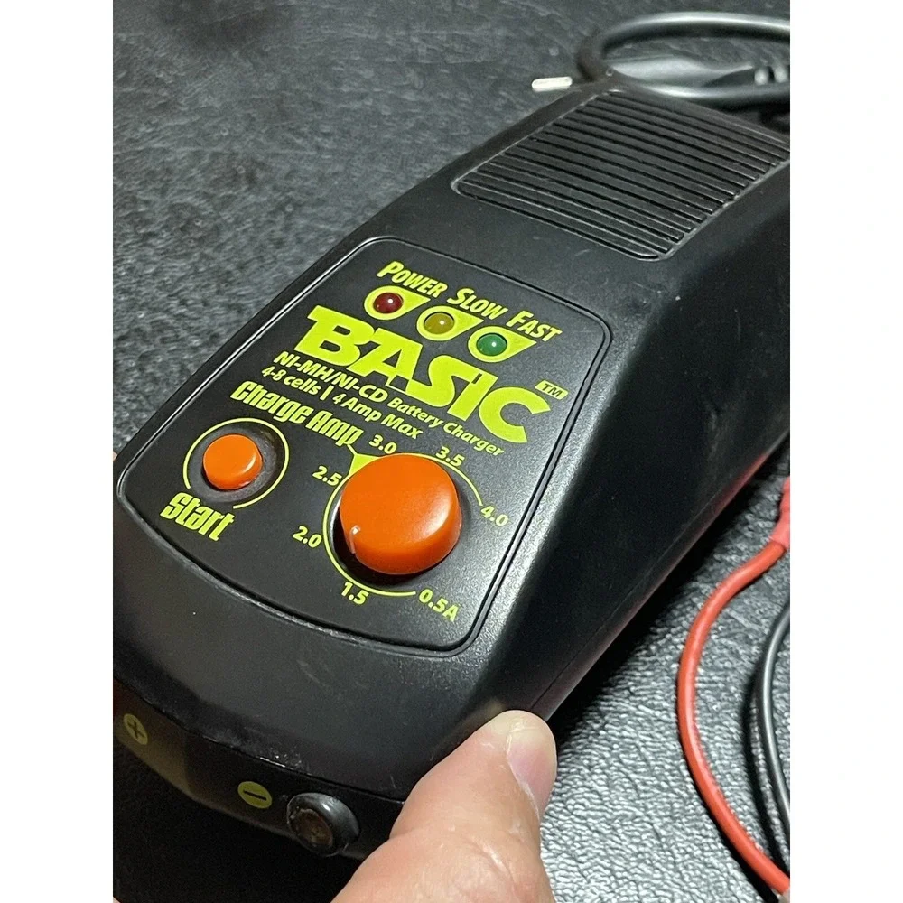 BOL Basic Performance NI-MH/NI-CD Battery Charger 4.8V-13.5VDC